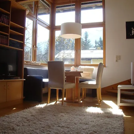 Apartment Schutzinger *